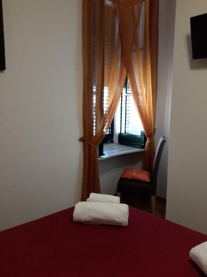 Le Stanze Di Penelope Bed & Breakfast Salerno Exterior foto